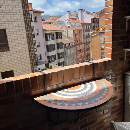 Lägenhet Vivienda En El Centro Con Garaje *