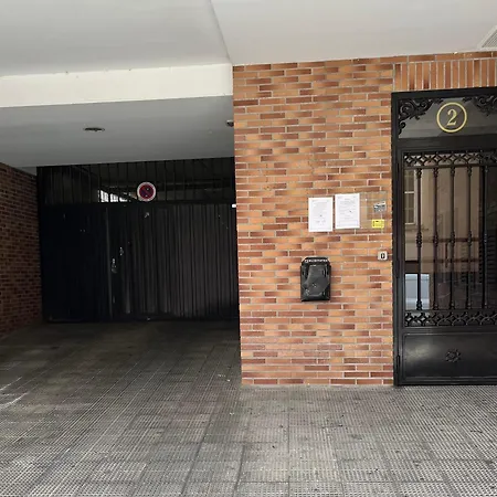 Vivienda En El Centro Con Garaje Apartment *